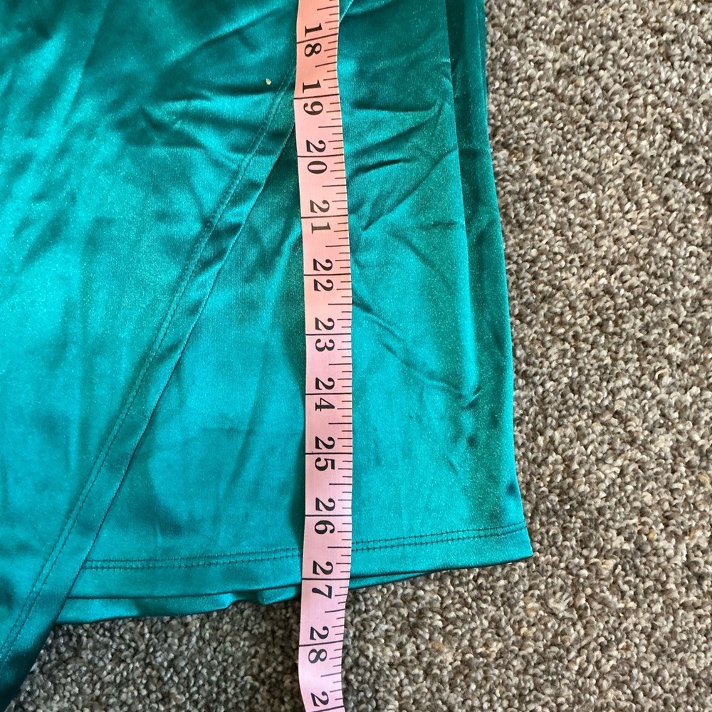 🩷Rue21 Emerald Satin Spaghetti Strap Dress - Picture 4 of 4